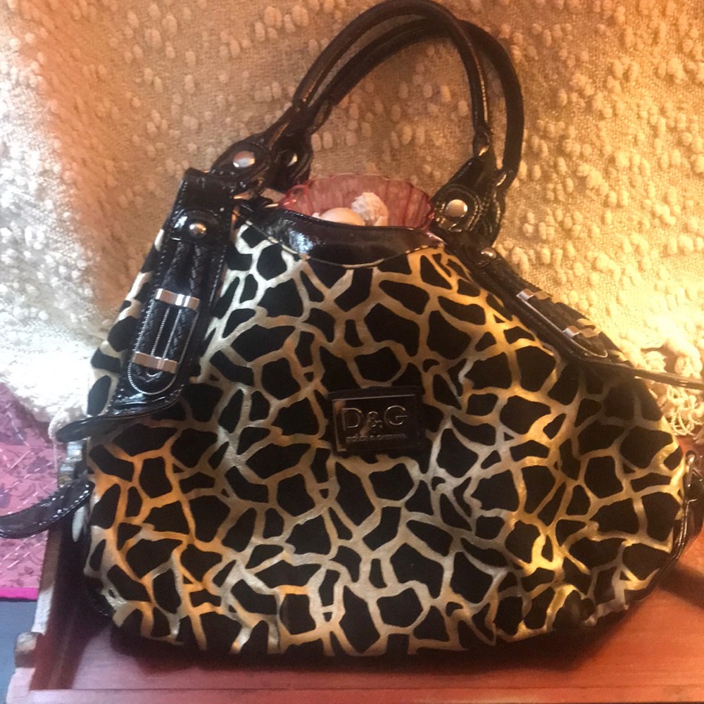 D&G shoulder tote